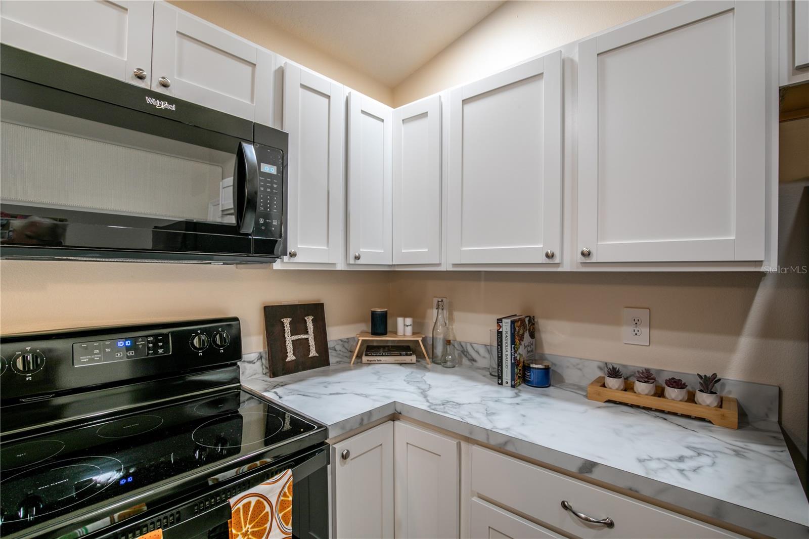1282 COTTAGE CIR, TAVARES, FL, 32778