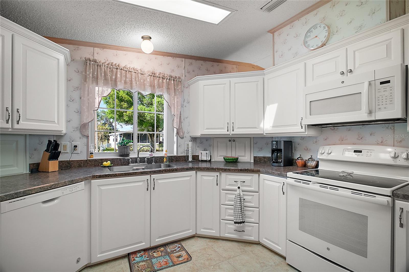 3209 MANATEE RD, TAVARES, FL, 32778