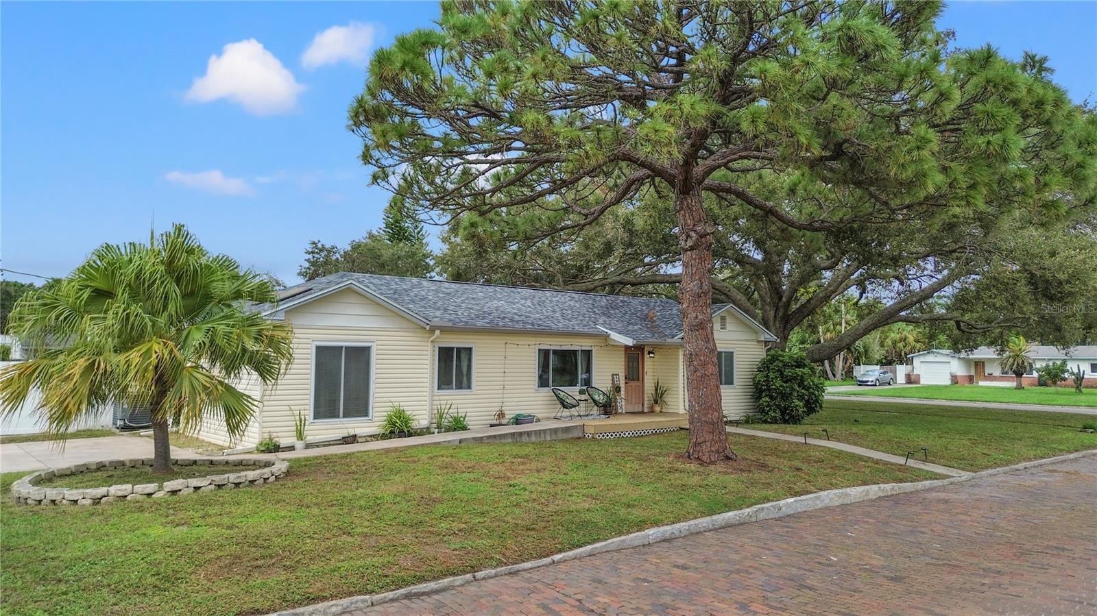 220 62ND ST N, ST PETERSBURG, FL, 33710