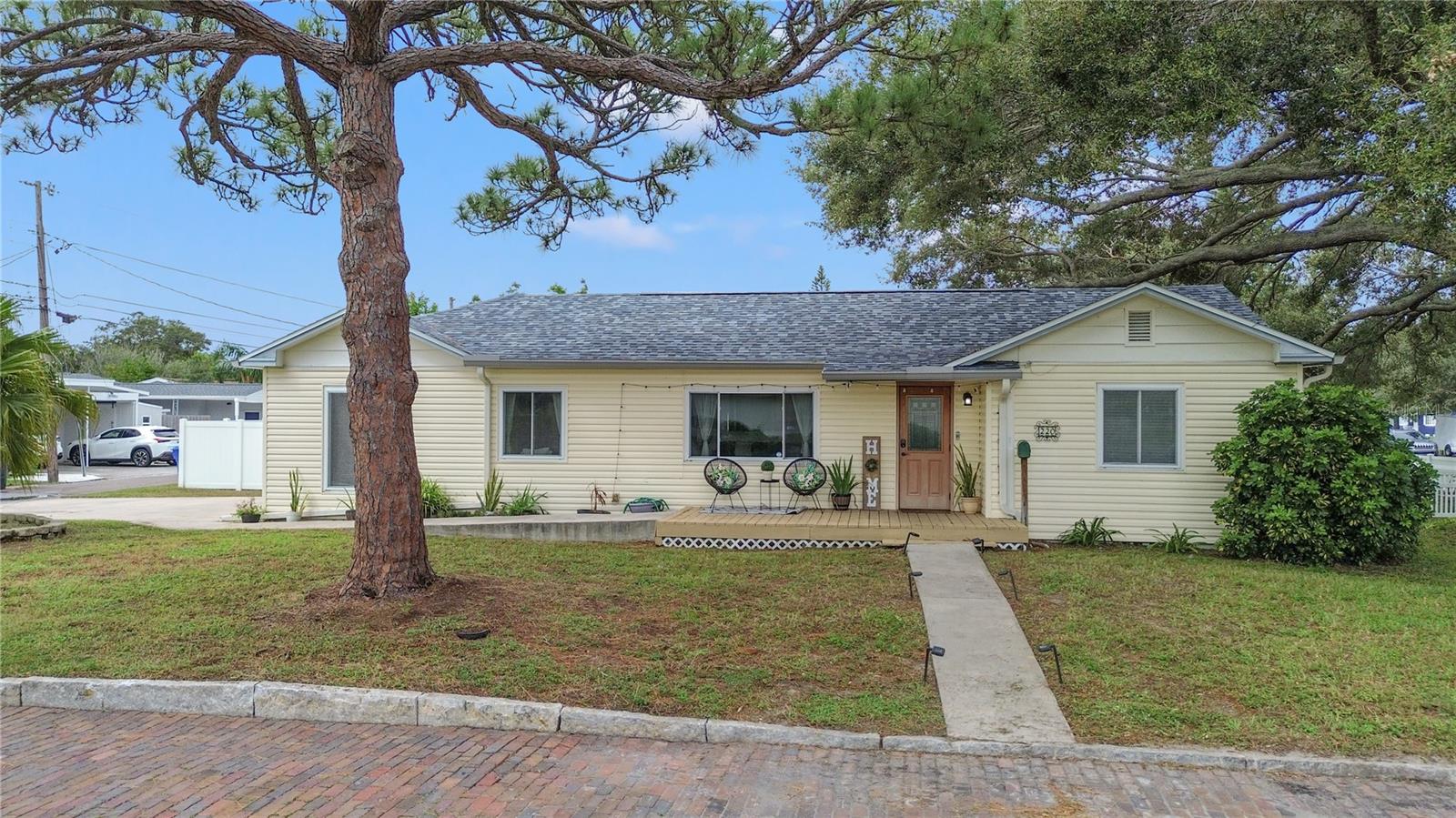 220 62ND ST N, ST PETERSBURG, FL, 33710