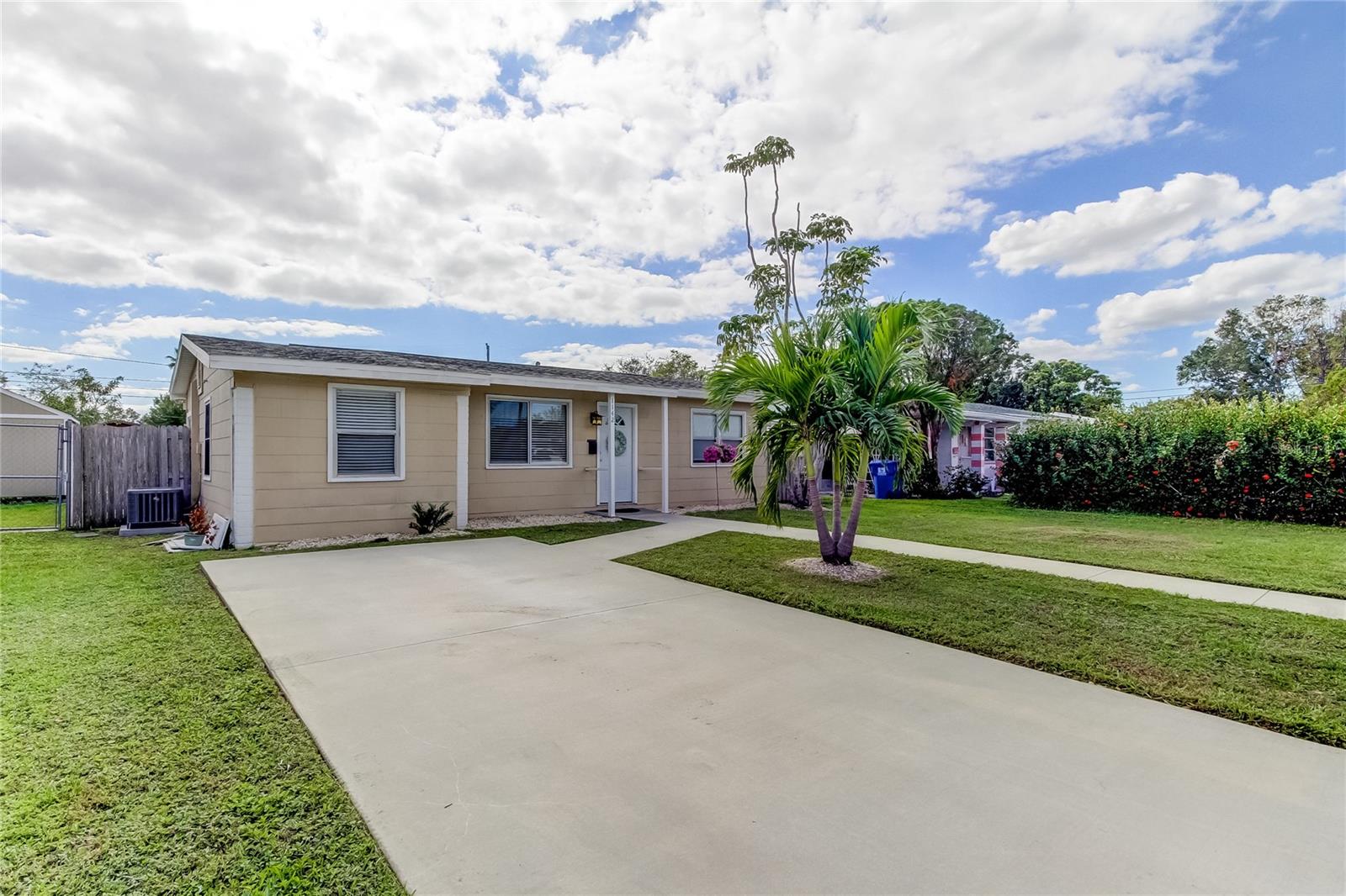 1142 56TH AVE N, ST PETERSBURG, FL, 33703