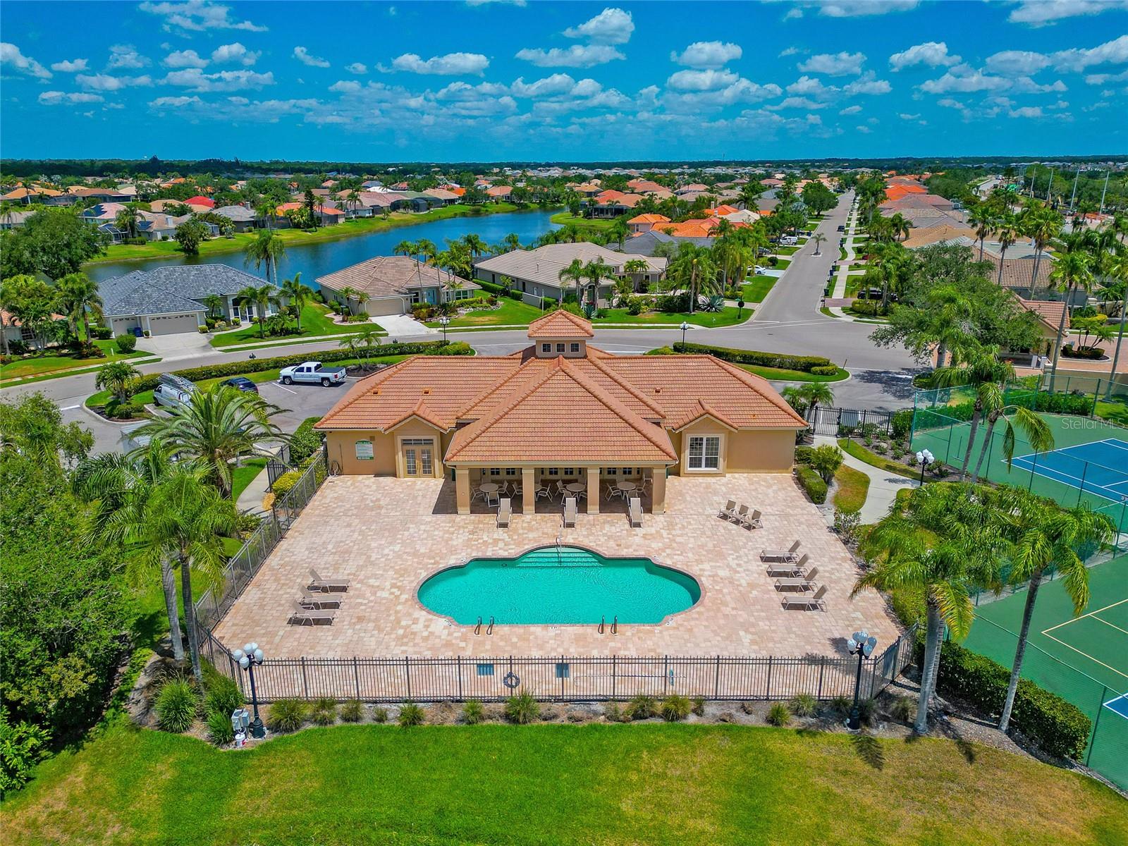 2875 GRAZELAND DR, SARASOTA, FL, 34240