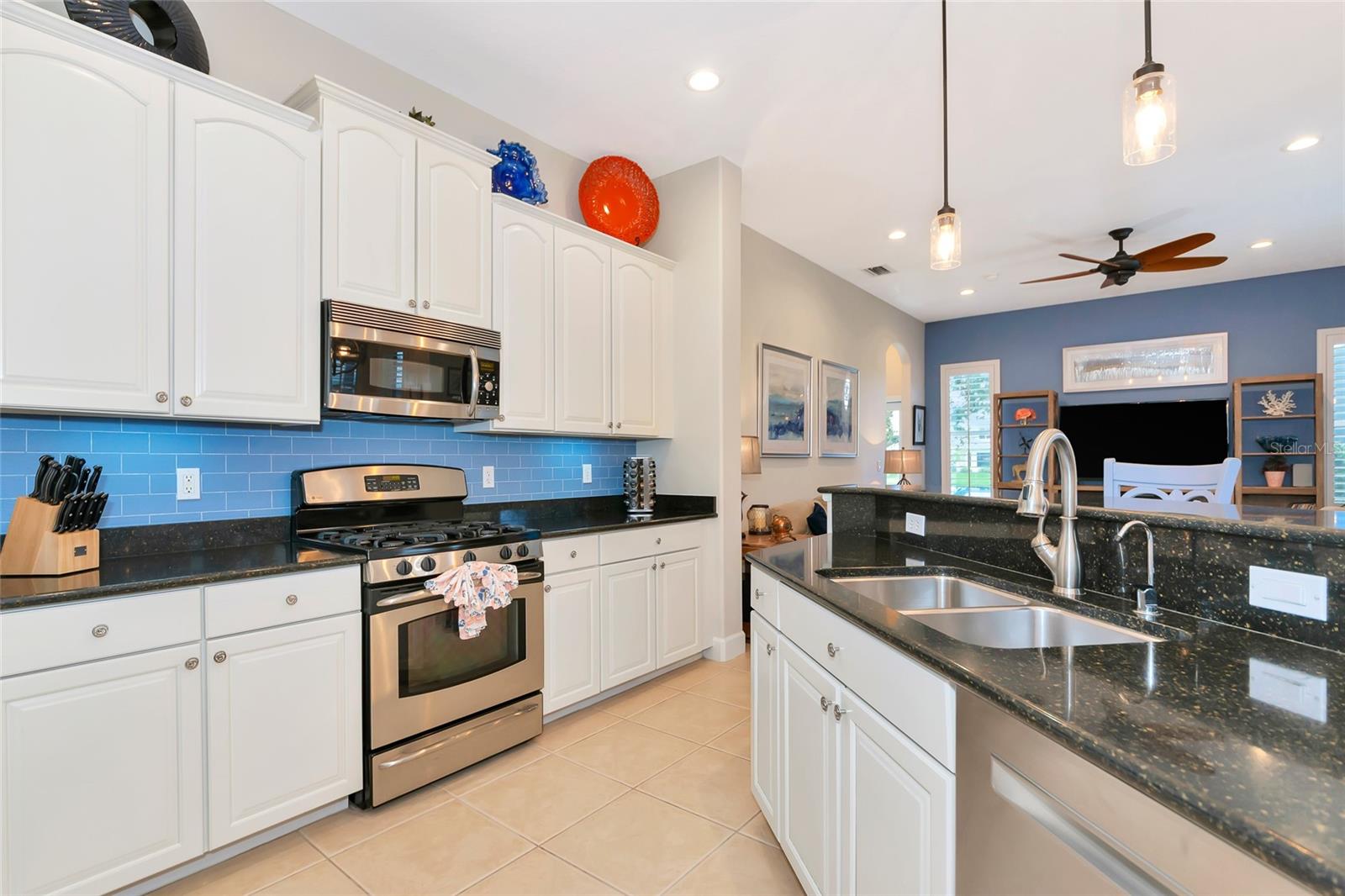2875 GRAZELAND DR, SARASOTA, FL, 34240