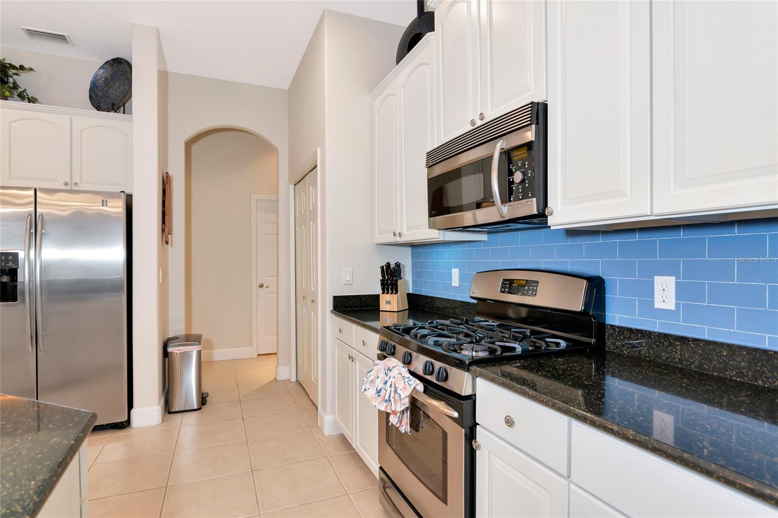 2875 GRAZELAND DR, SARASOTA, FL, 34240