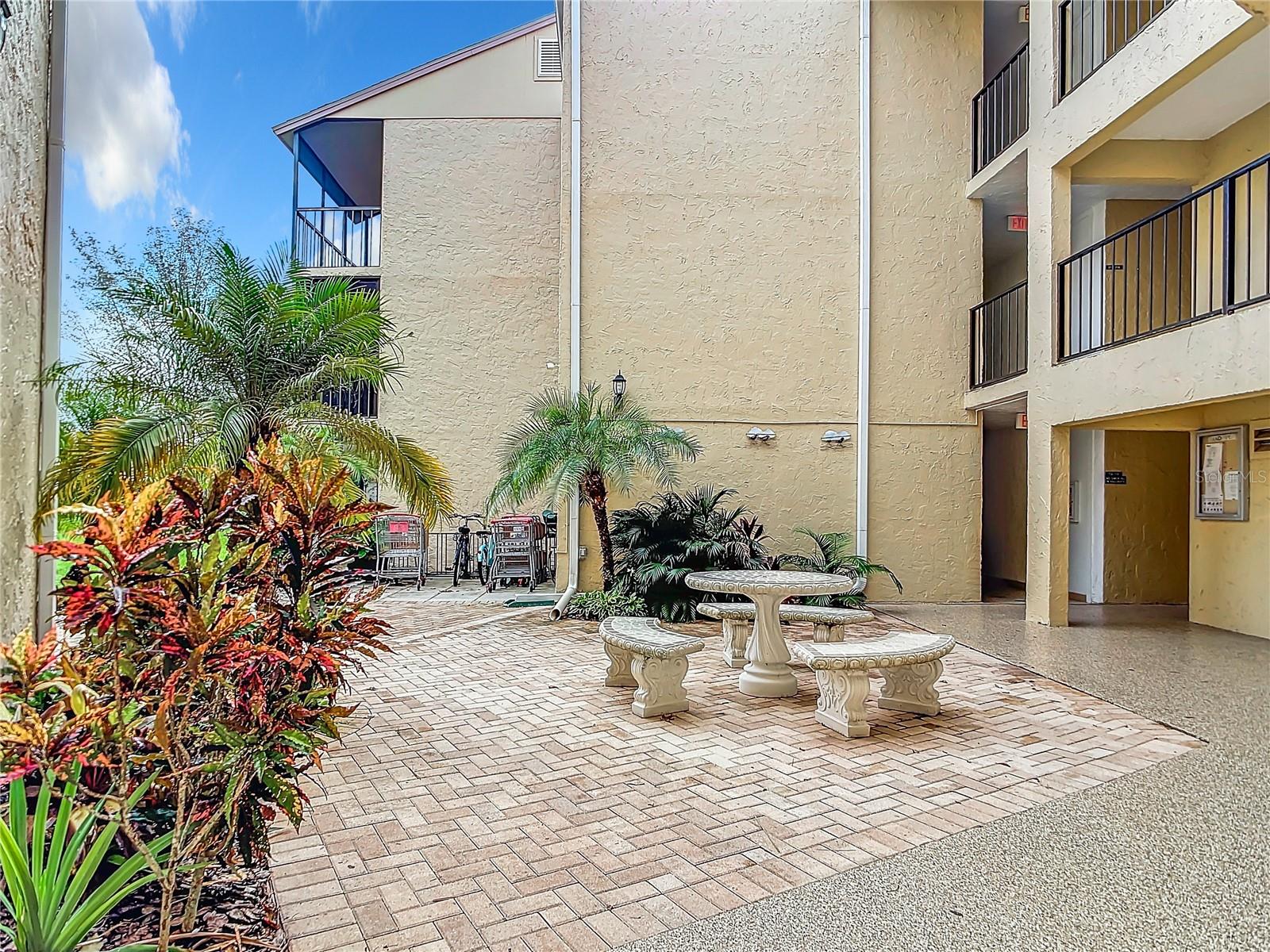 618 BIRD BAY DR S #202, VENICE, FL, 34285