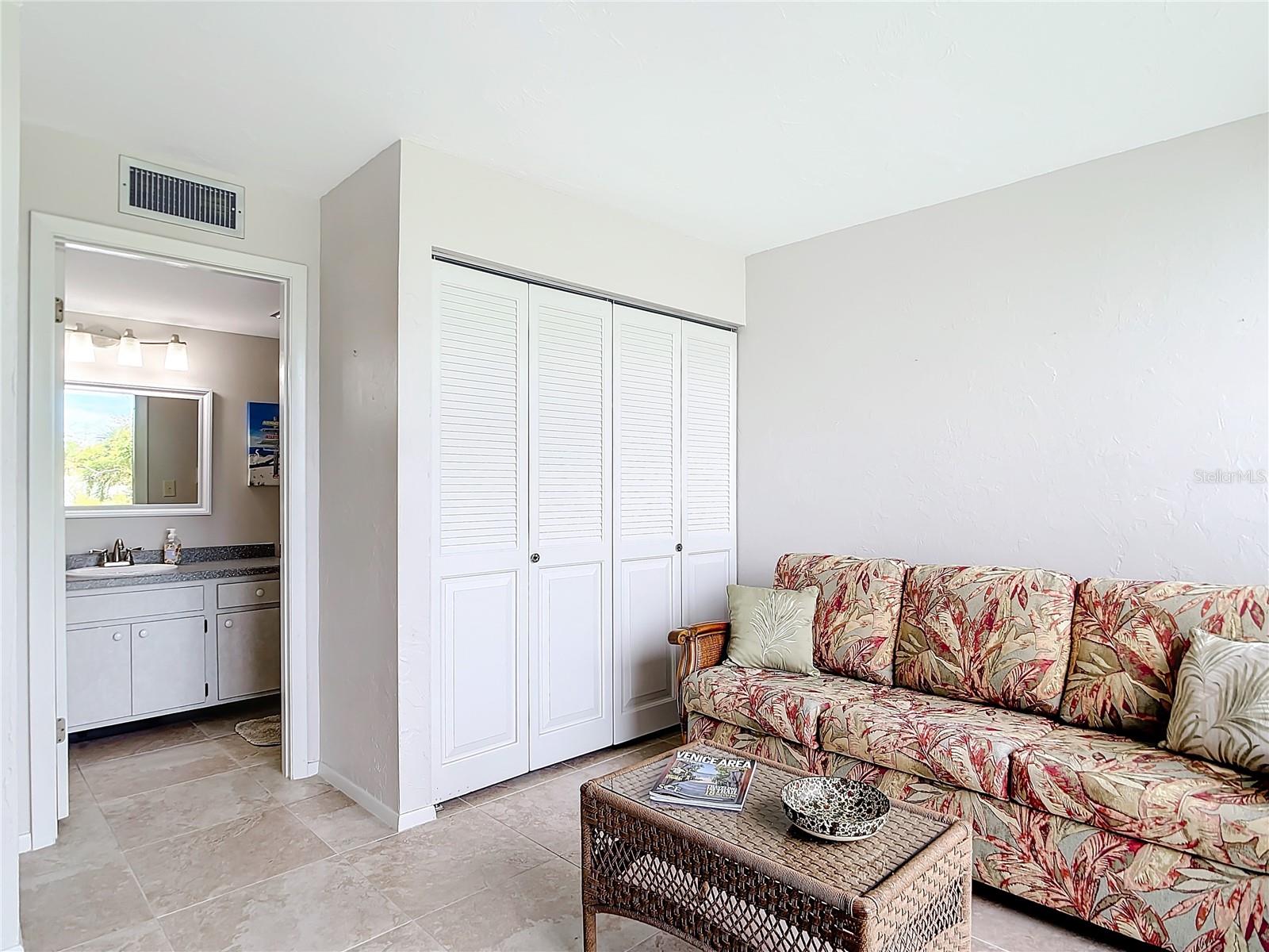 618 BIRD BAY DR S #202, VENICE, FL, 34285