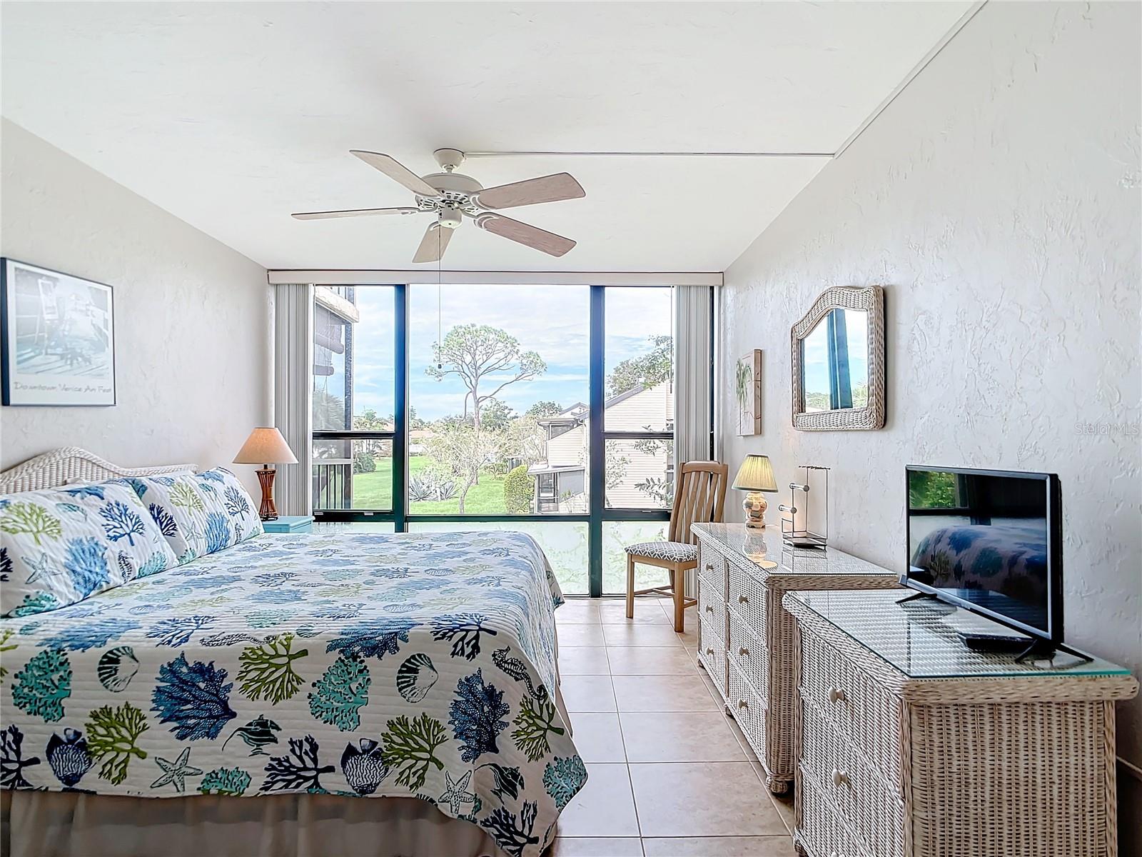 618 BIRD BAY DR S #202, VENICE, FL, 34285