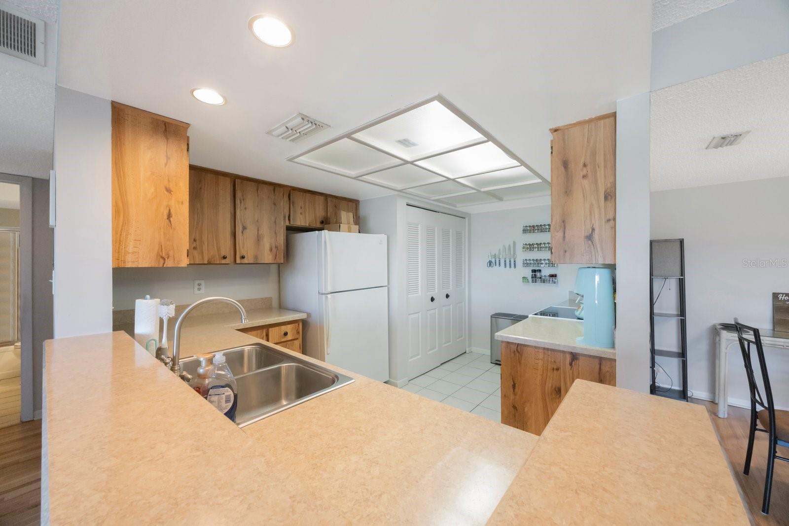 2579 COUNTRYSIDE BLVD #1210, CLEARWATER, FL, 33761