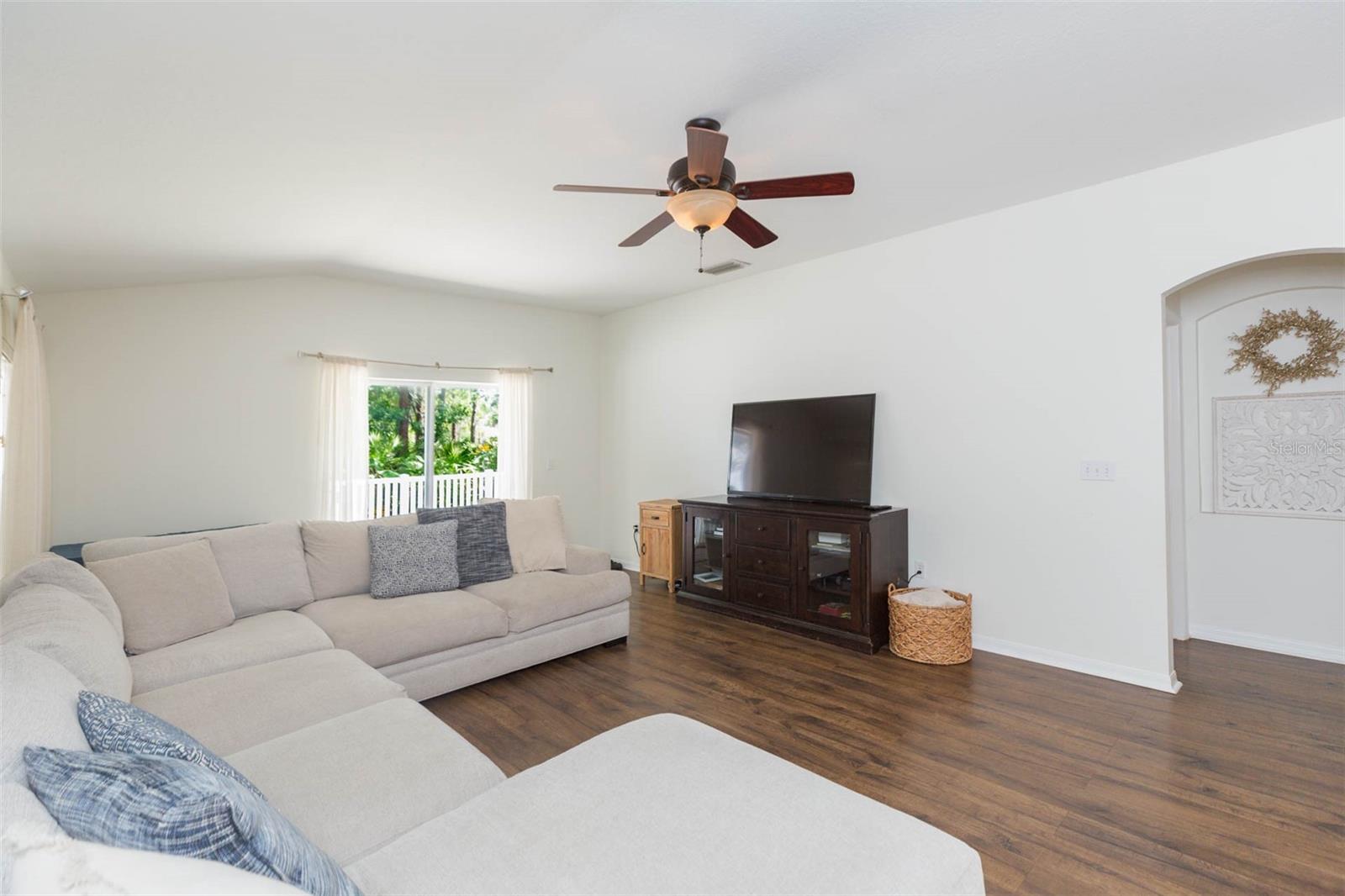 5322 BRADDOCK DR, ZEPHYRHILLS, FL, 33541