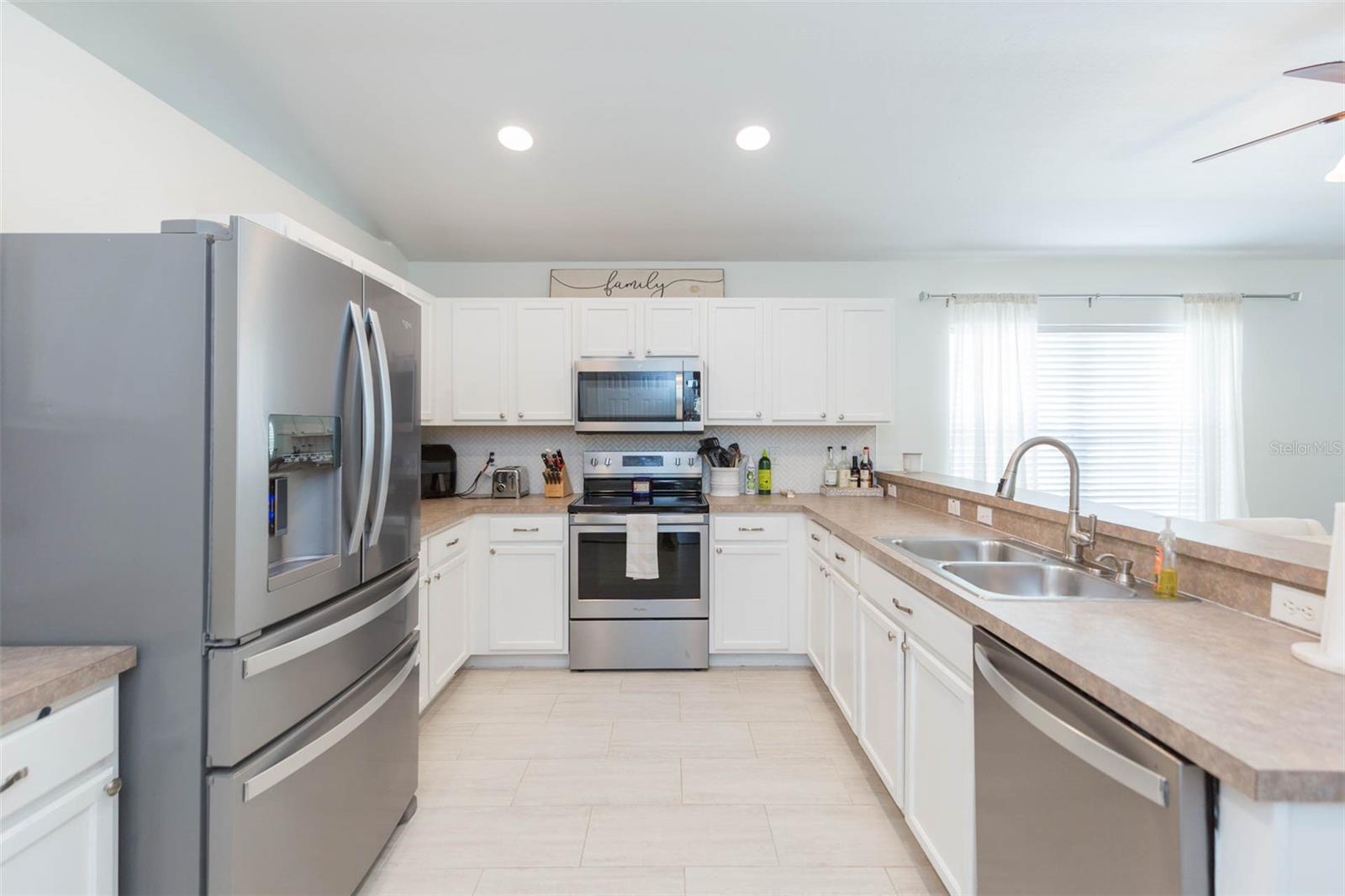 5322 BRADDOCK DR, ZEPHYRHILLS, FL, 33541