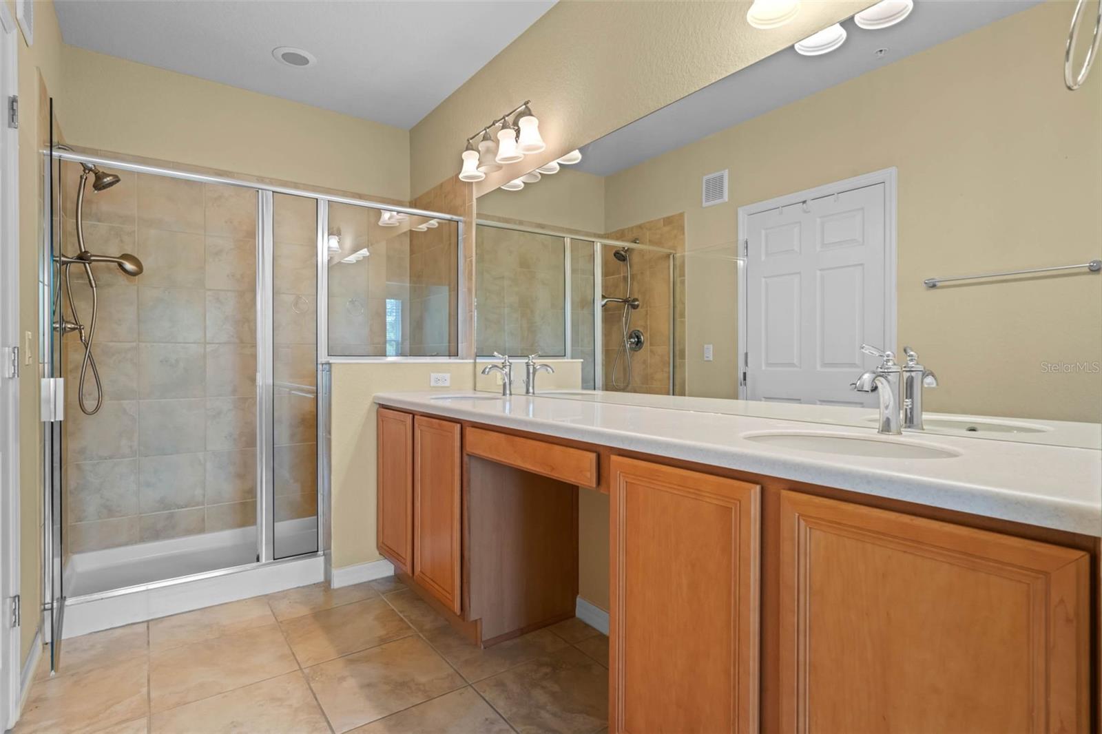 8355 BELLA TIERRA CT, DAVENPORT, FL, 33896