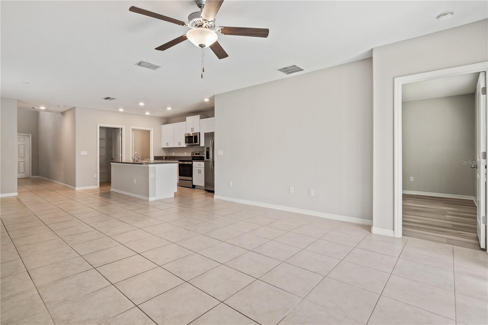 7205 RONNIE GARDENS CT, TAMPA, FL, 33619