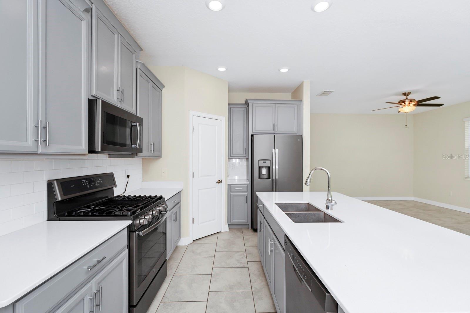 1415 OAK MARSH ST, DAVENPORT, FL, 33837