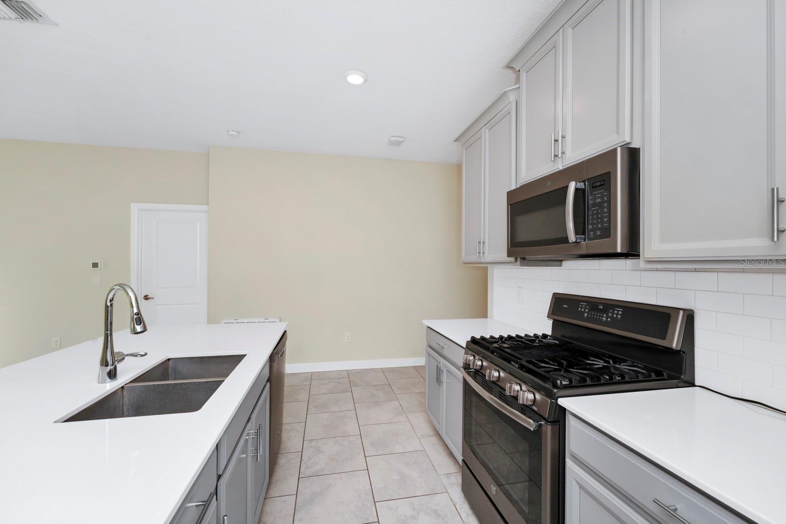 1415 OAK MARSH ST, DAVENPORT, FL, 33837
