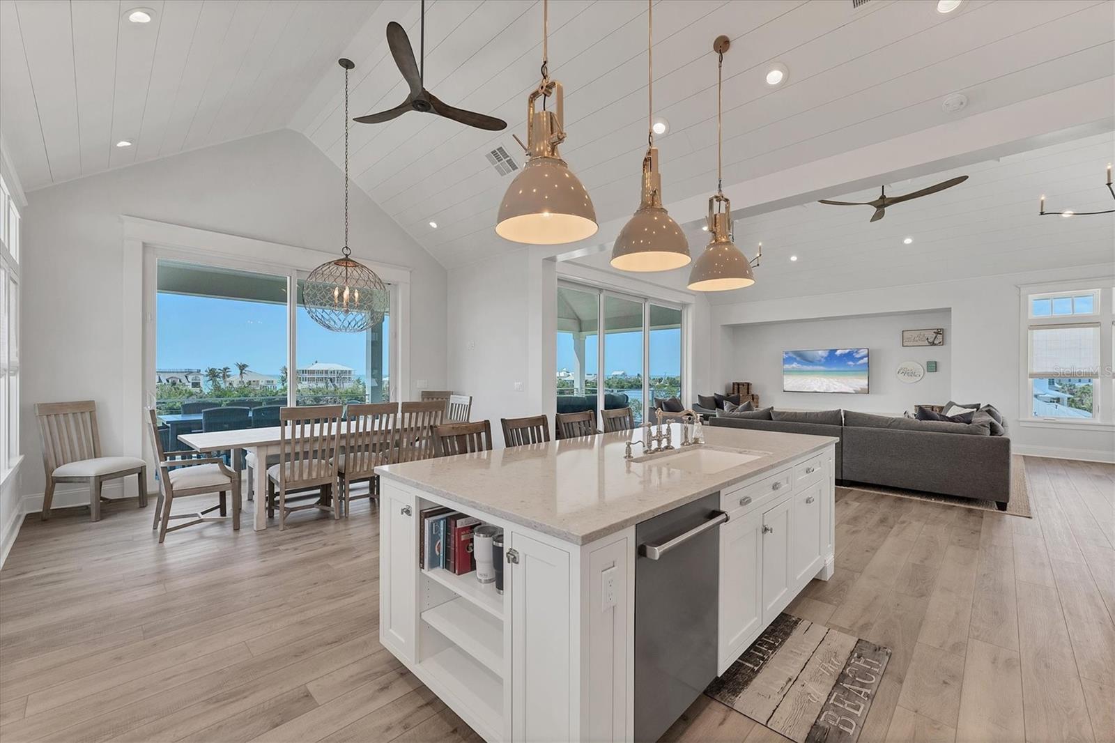 141 BOCILLA DR, PLACIDA, FL, 33946