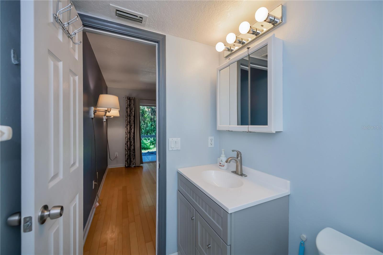 1051 FORREST NELSON BLVD #104, PORT CHARLOTTE, FL, 33952