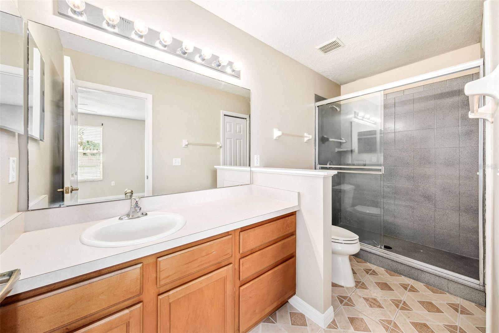 5004 ASHFORD FALLS LN, OVIEDO, FL, 32765