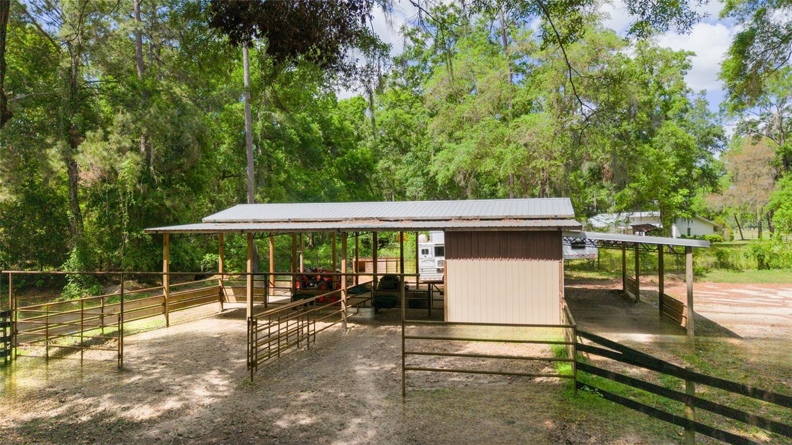 21990 NE HIGHWAY 27, WILLISTON, FL, 32696