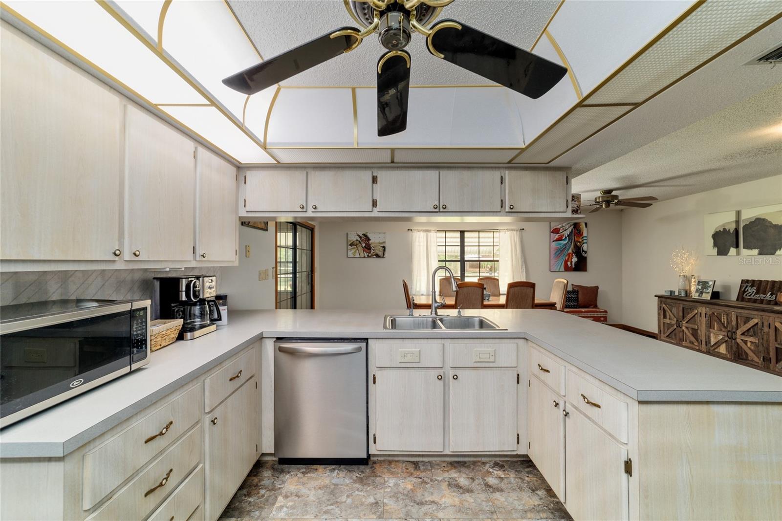 21990 NE HIGHWAY 27, WILLISTON, FL, 32696