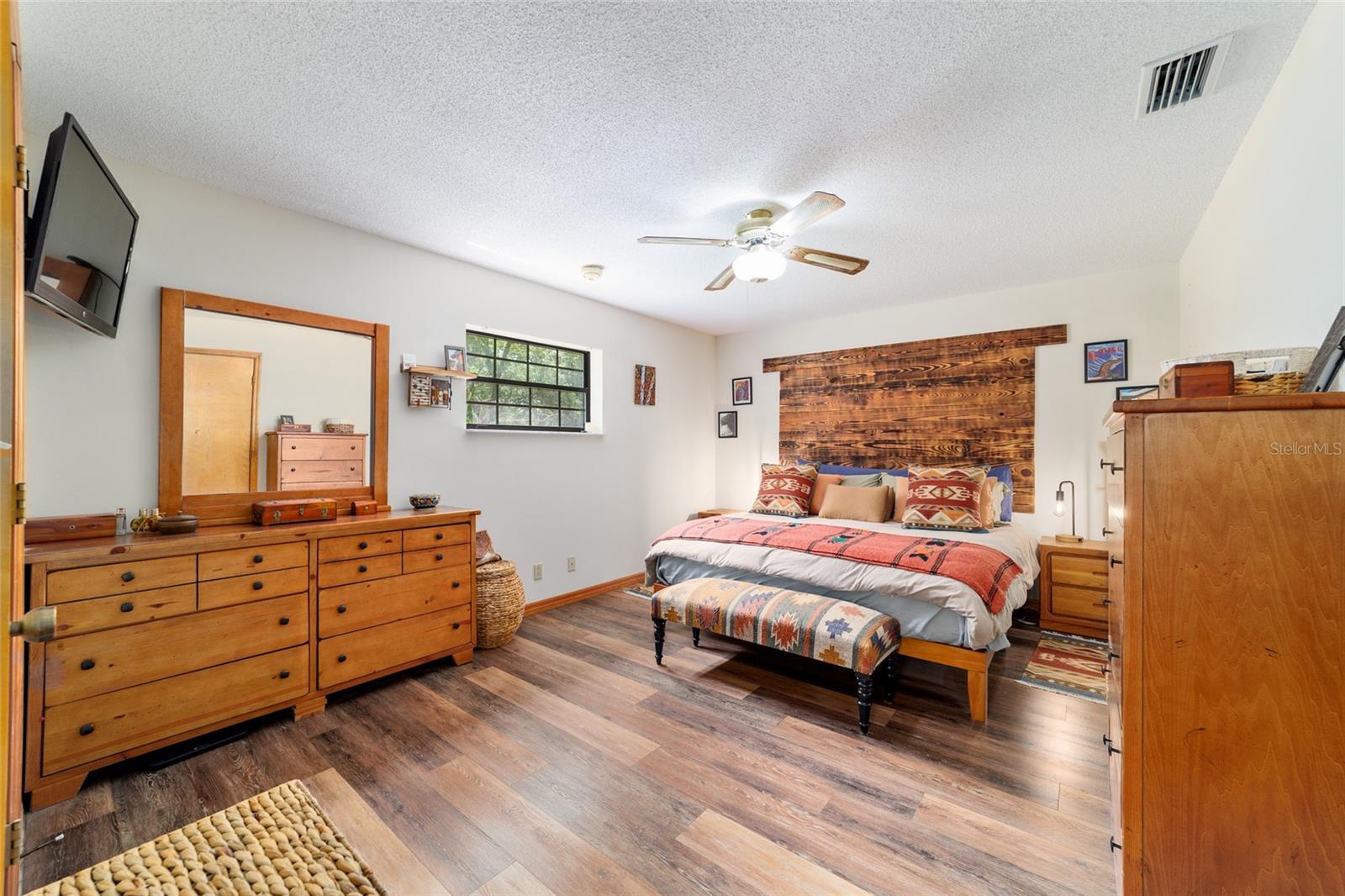 21990 NE HIGHWAY 27, WILLISTON, FL, 32696