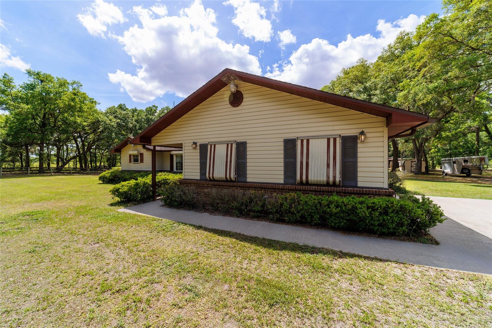 21990 NE HIGHWAY 27, WILLISTON, FL, 32696