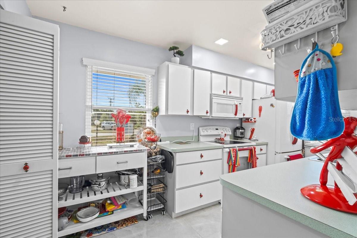 25068 HARBORVIEW RD #1B, PUNTA GORDA, FL, 33980