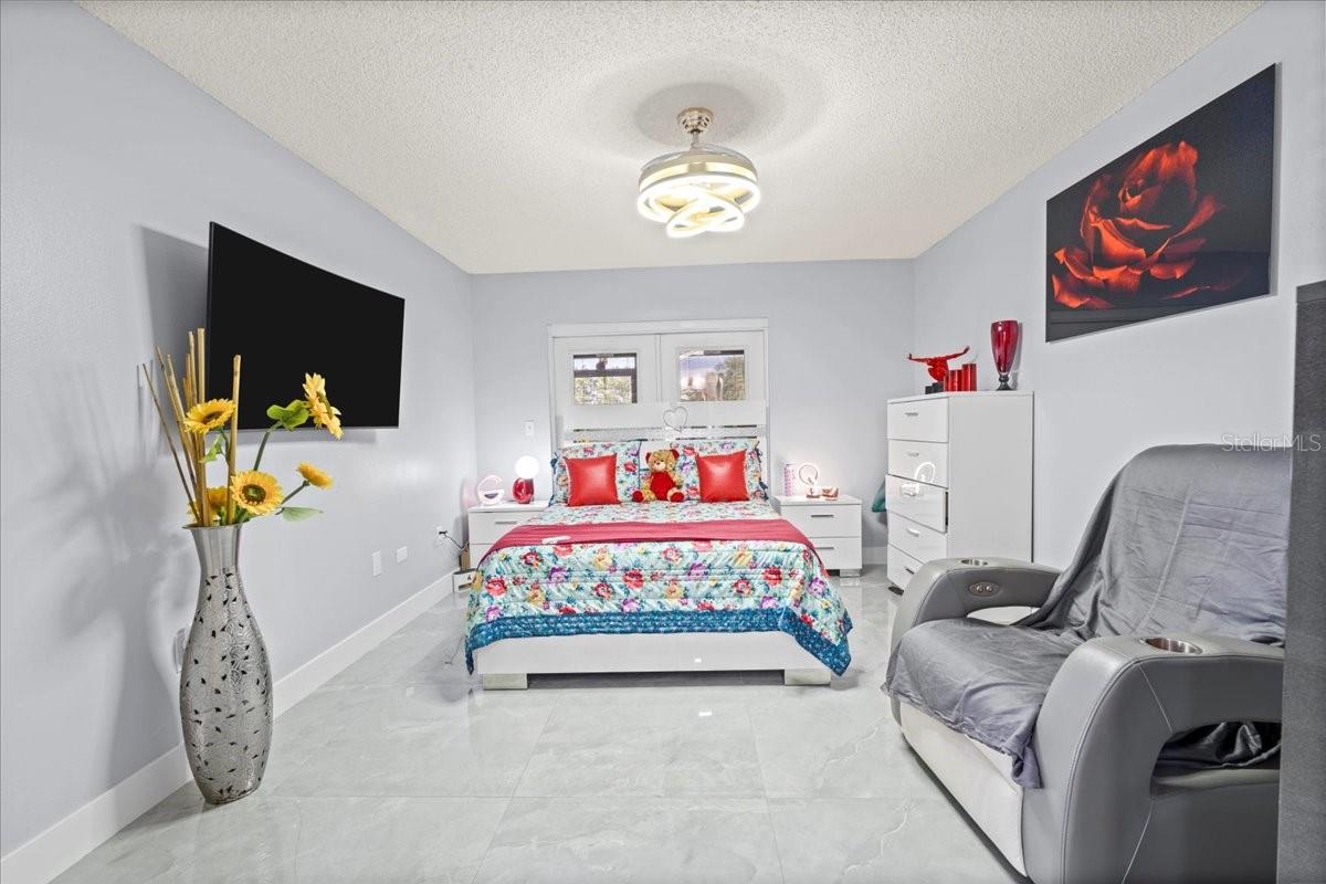 25068 HARBORVIEW RD #1B, PUNTA GORDA, FL, 33980