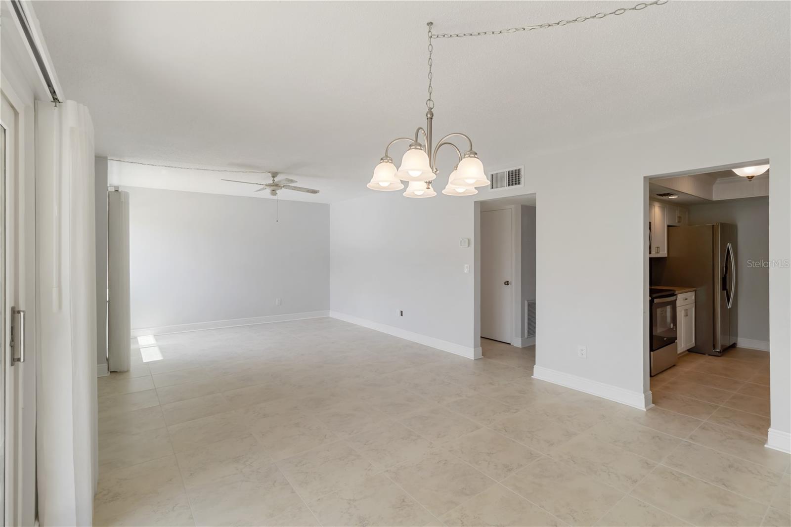 101 LOUELLA LN #11, NOKOMIS, FL, 34275