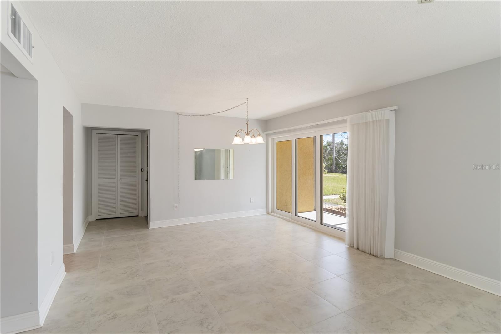 101 LOUELLA LN #11, NOKOMIS, FL, 34275
