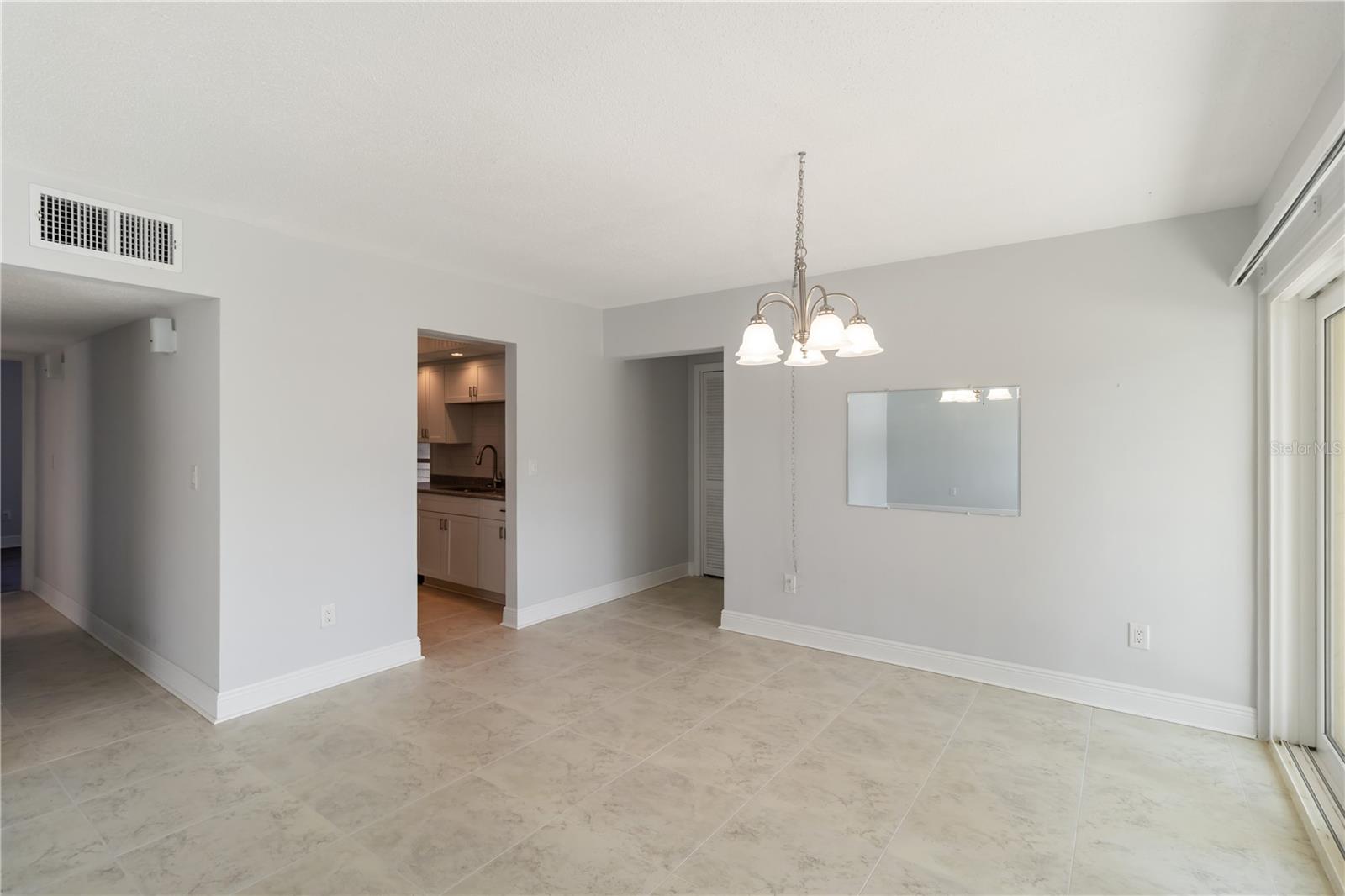 101 LOUELLA LN #11, NOKOMIS, FL, 34275