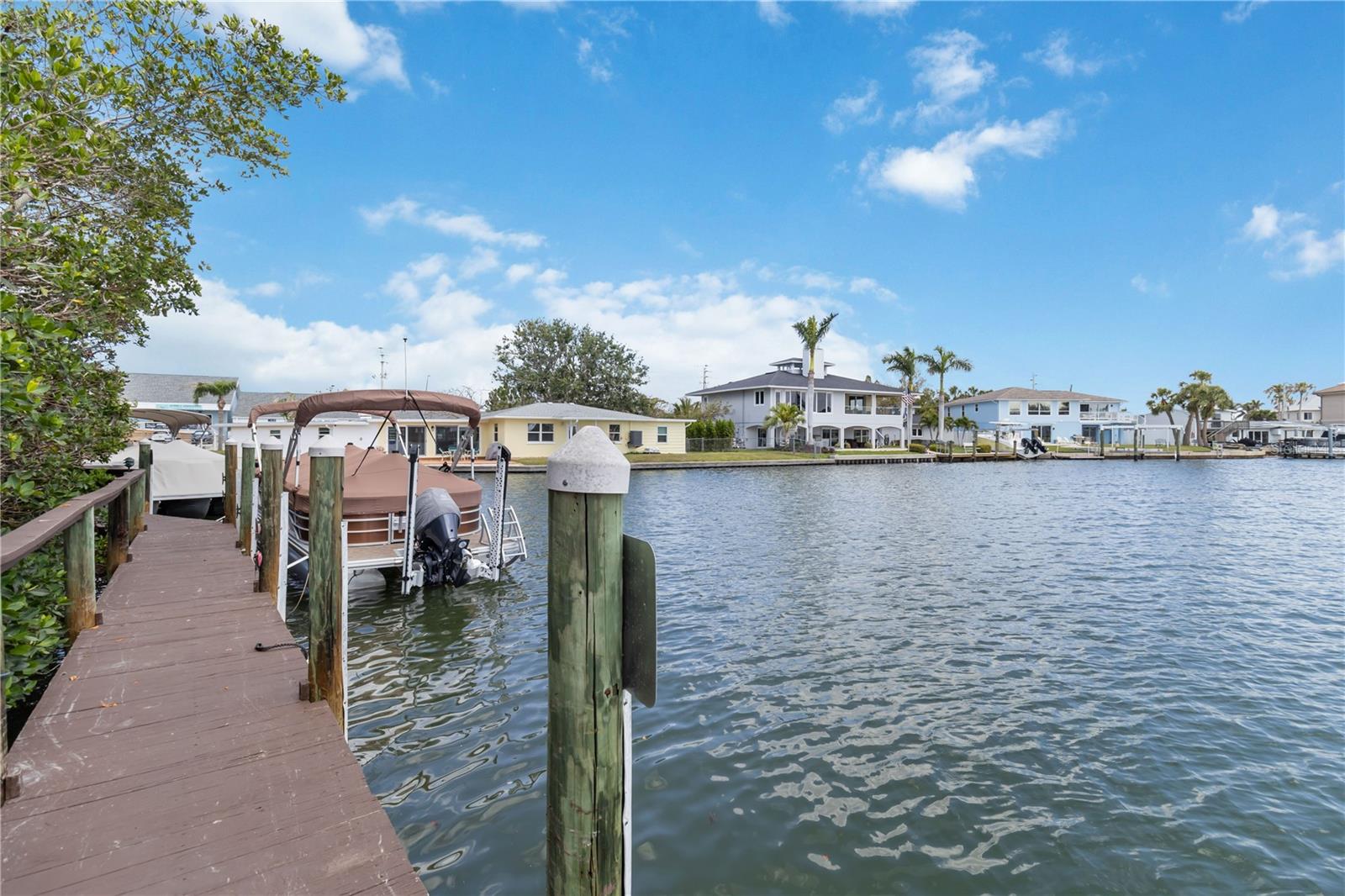 101 LOUELLA LN #11, NOKOMIS, FL, 34275