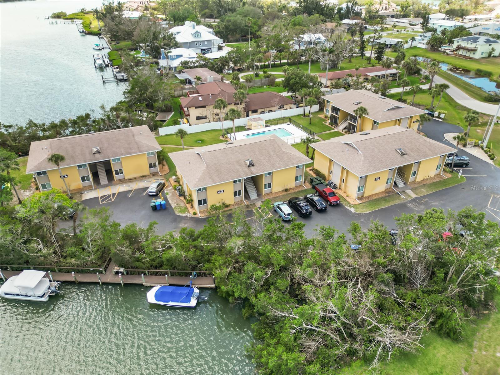 101 LOUELLA LN #11, NOKOMIS, FL, 34275