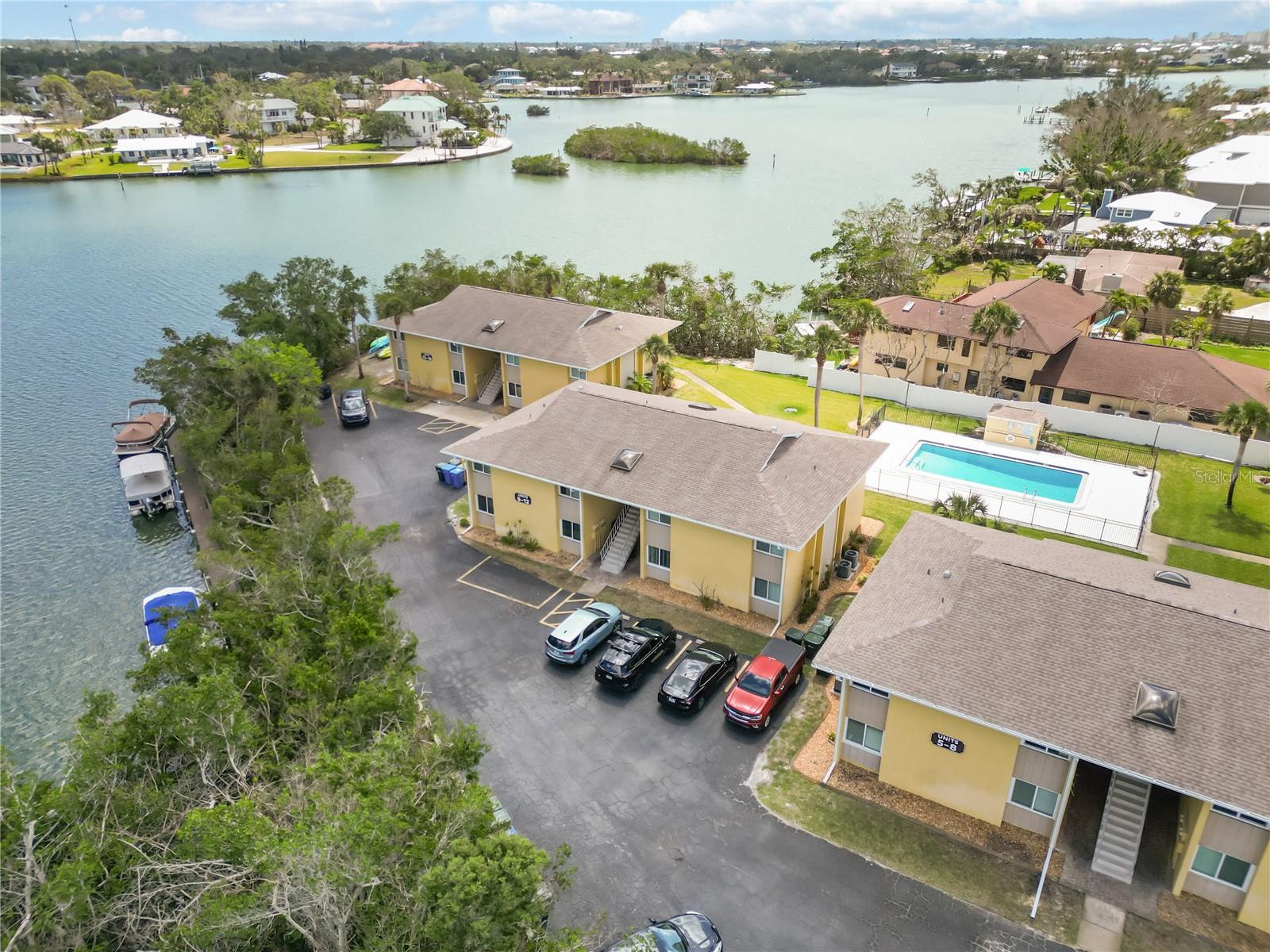 101 LOUELLA LN #11, NOKOMIS, FL, 34275