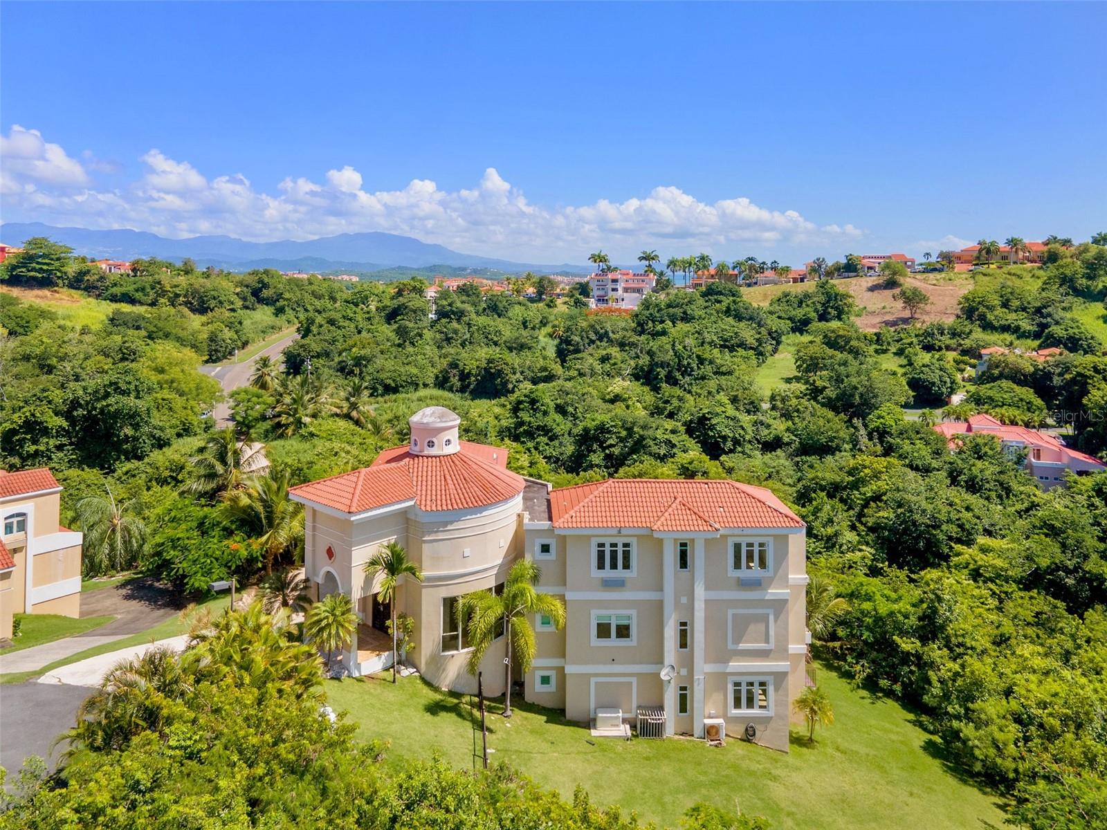 PR9112888 Property Photo