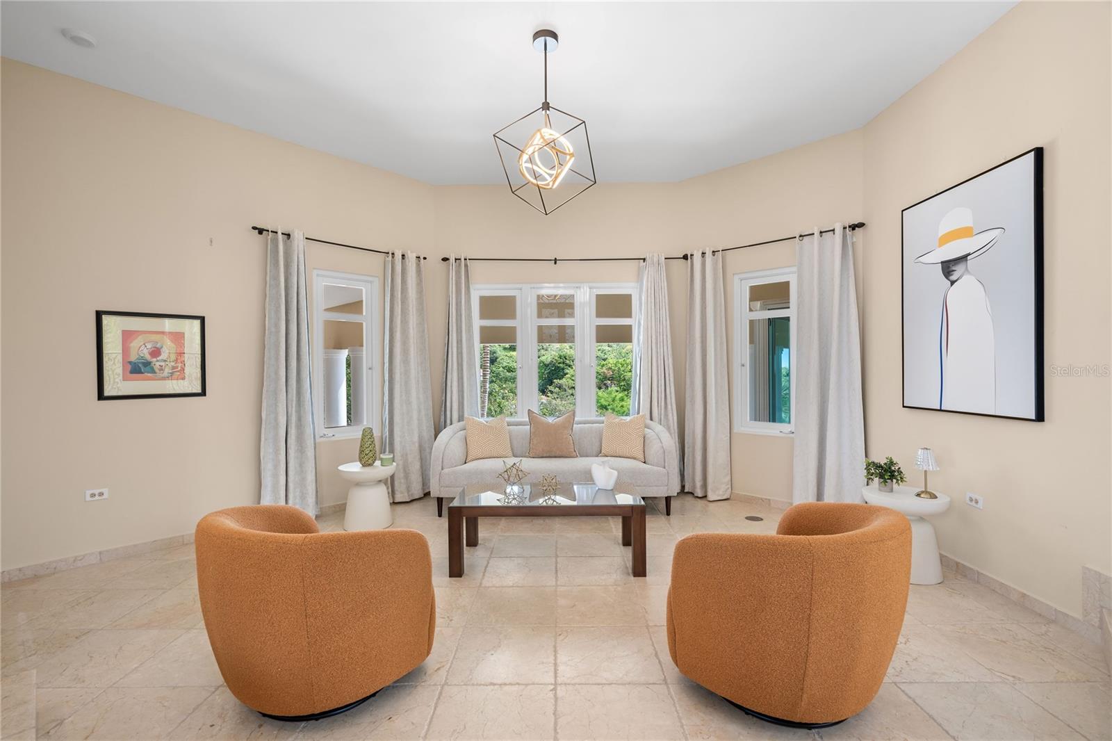 PR9112888 Property Photo