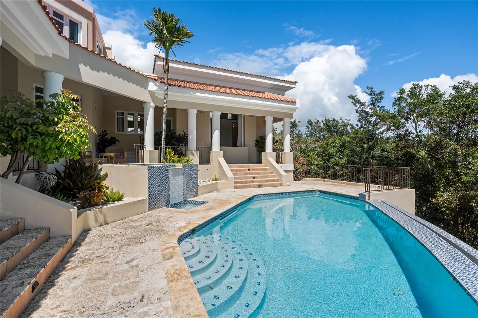 PR9112888 Property Photo