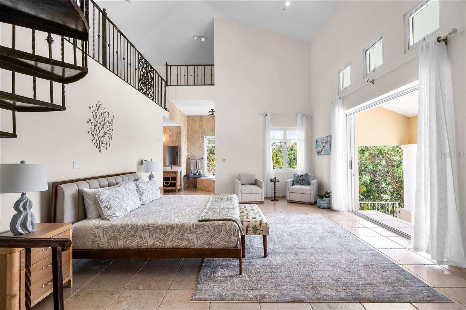 PR9112888 Property Photo