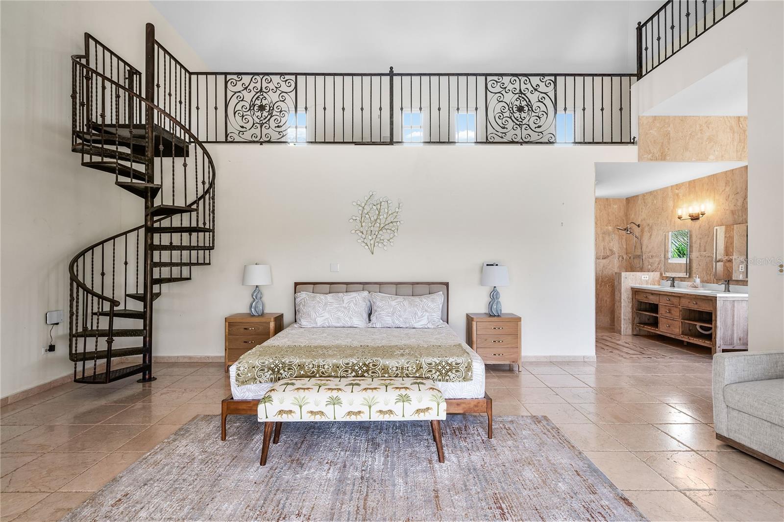 PR9112888 Property Photo