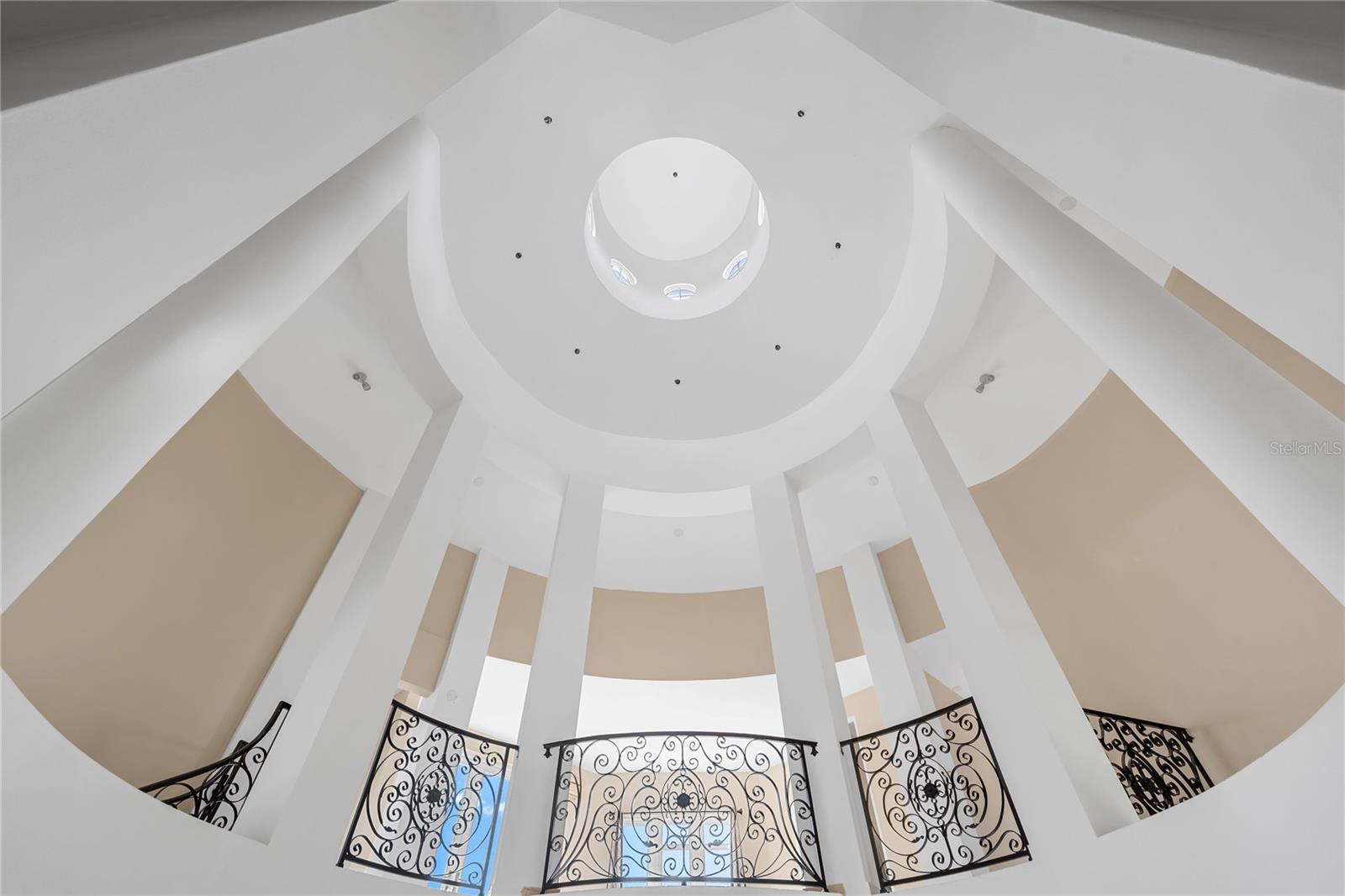 PR9112888 Property Photo