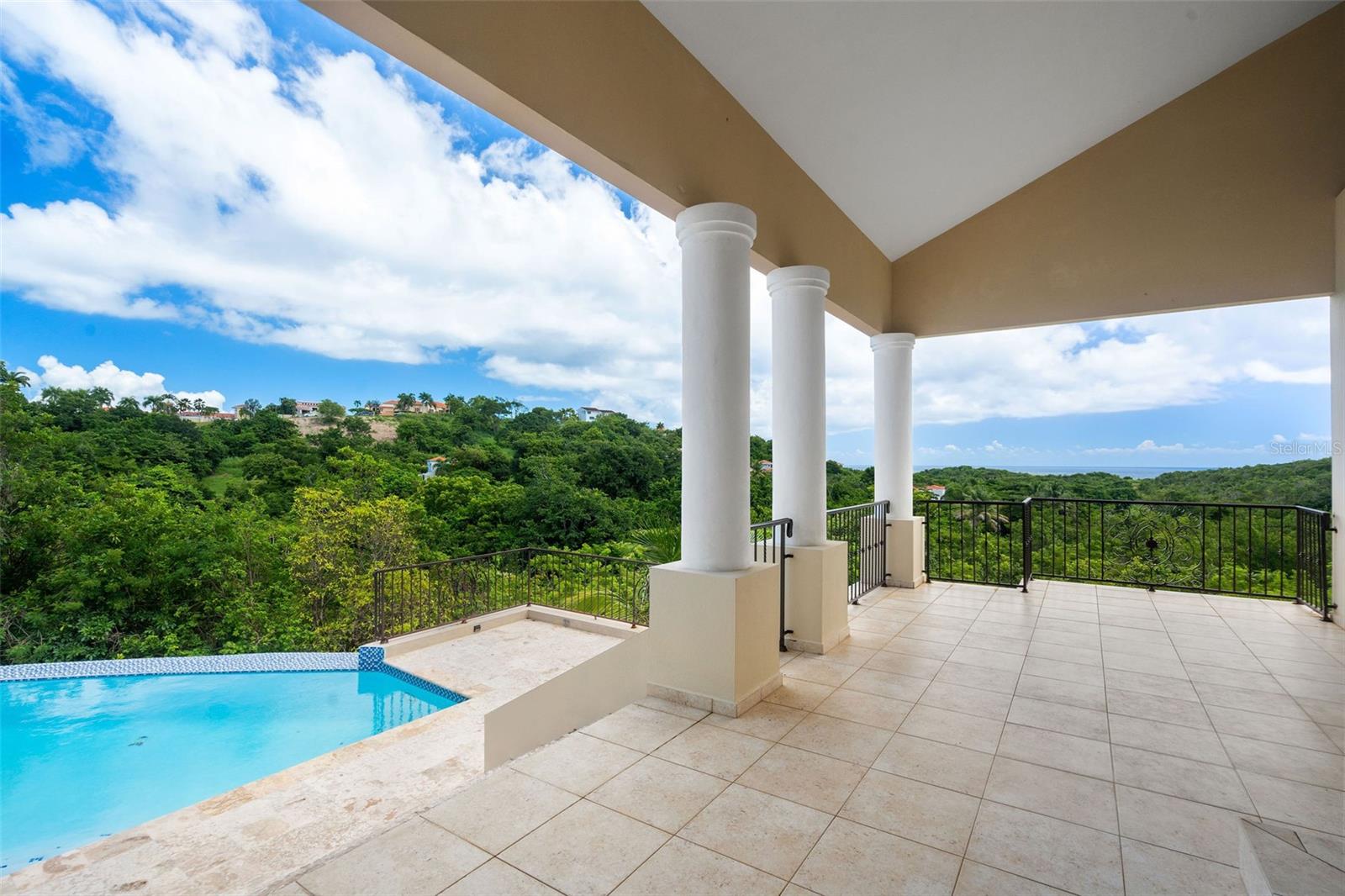 PR9112888 Property Photo