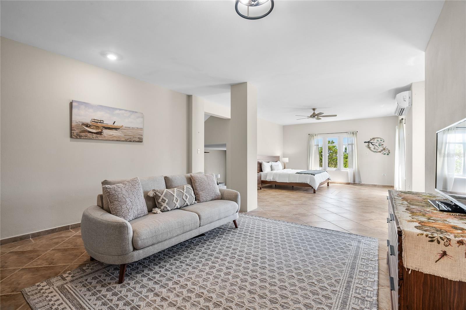 PR9112888 Property Photo