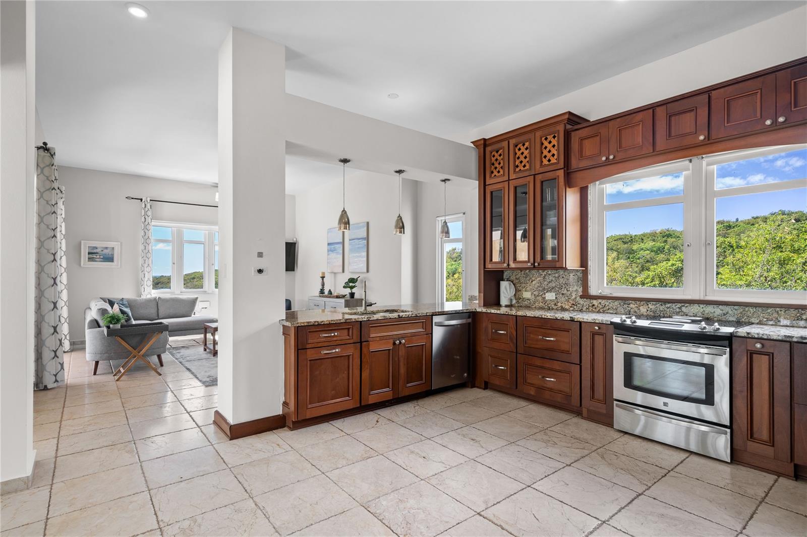 PR9112888 Property Photo