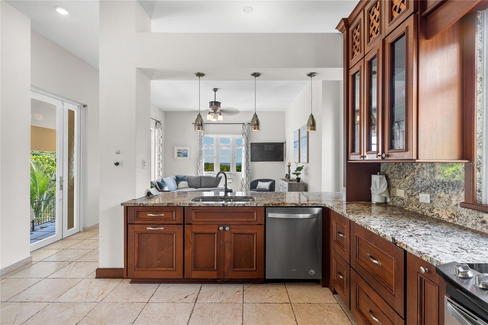 PR9112888 Property Photo