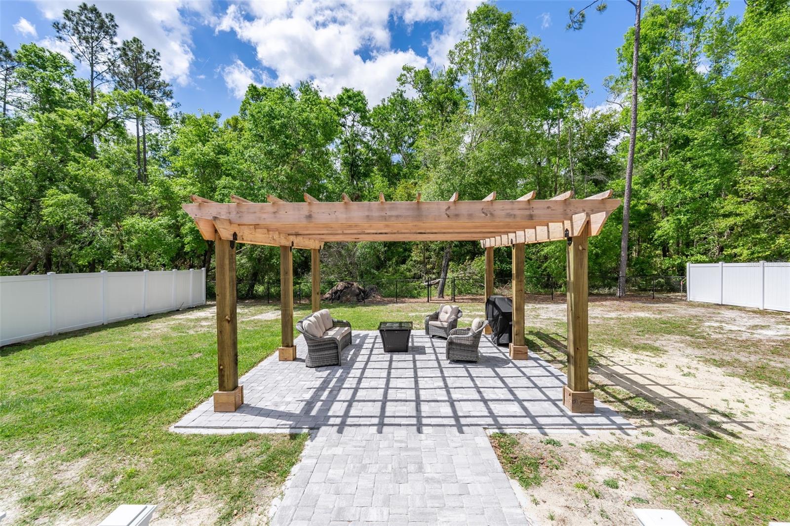 410 SW SILVER PALM DR, LAKE CITY, FL, 32024