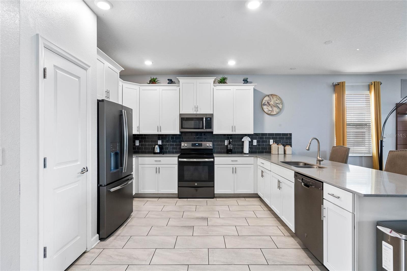 601 PEBBLE BEACH DR, DAVENPORT, FL, 33896