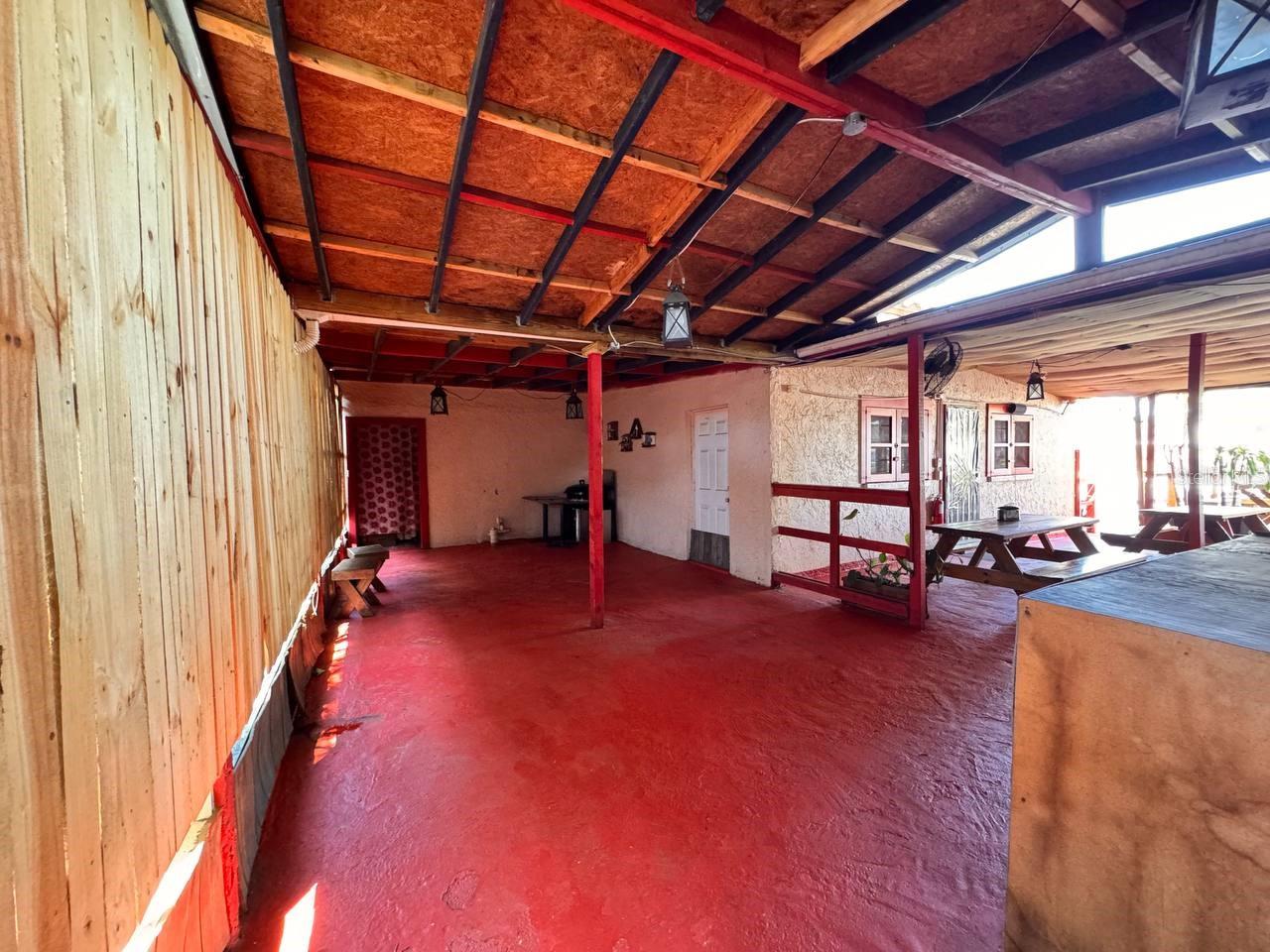 7212 N ARMENIA AVE, TAMPA, FL, 33604