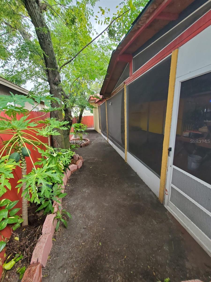 7212 N ARMENIA AVE, TAMPA, FL, 33604