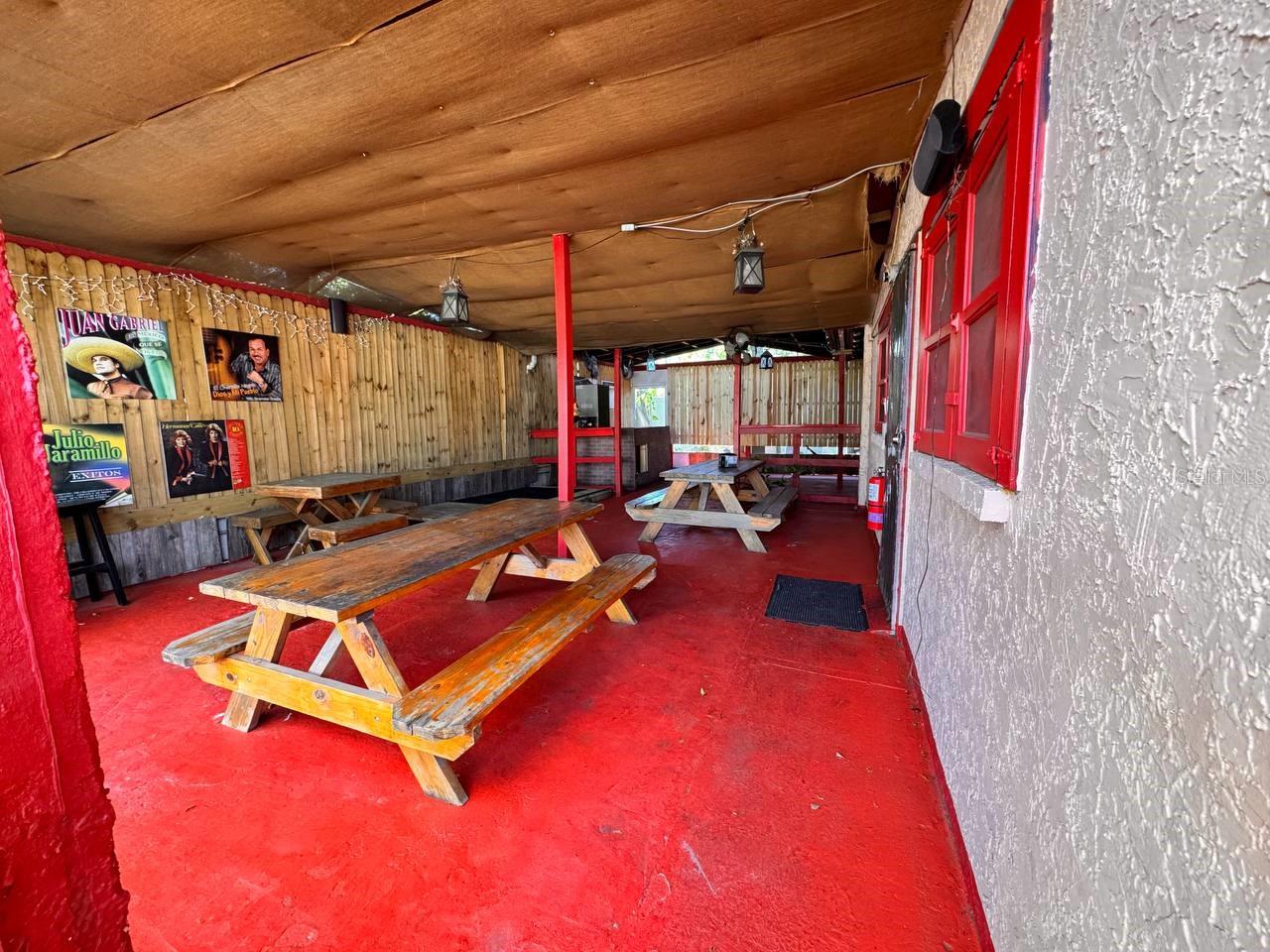 7212 N ARMENIA AVE, TAMPA, FL, 33604