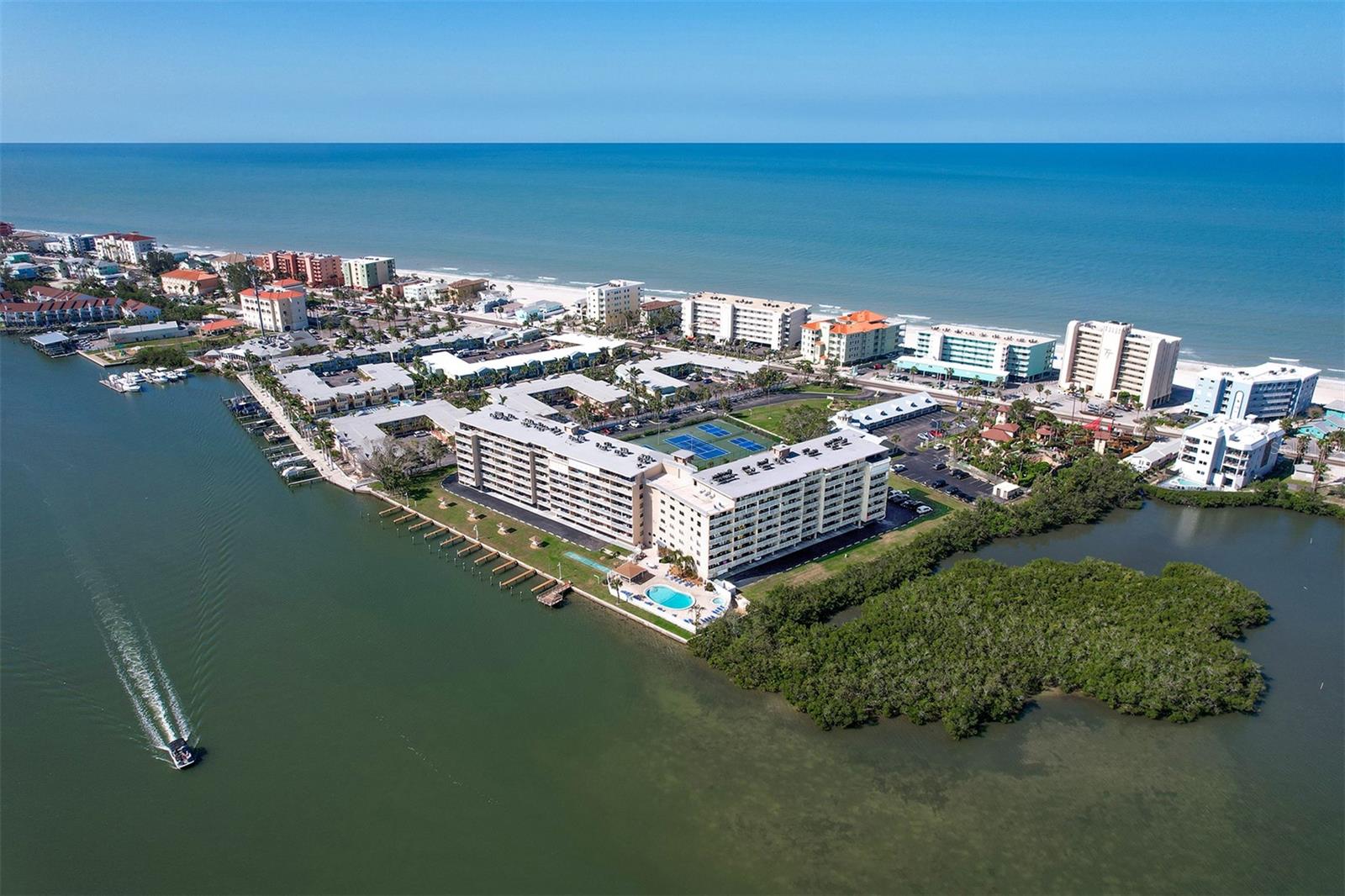 19451 GULF BLVD #506, INDIAN SHORES, FL, 33785