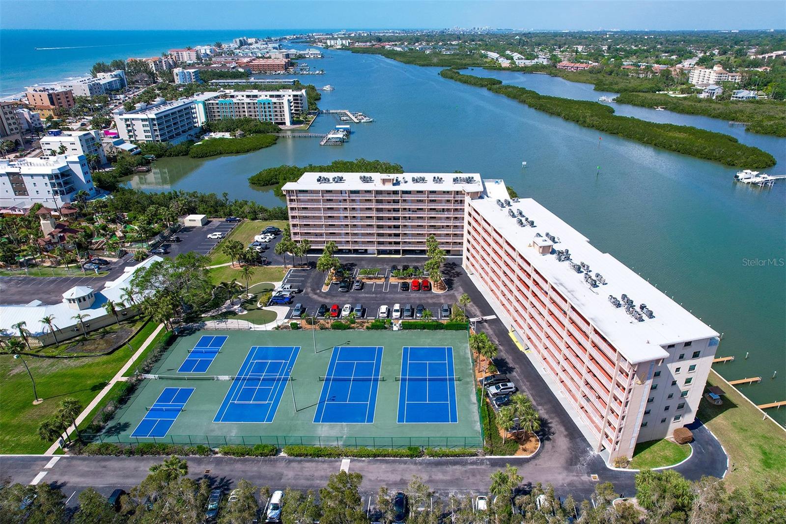 19451 GULF BLVD #506, INDIAN SHORES, FL, 33785